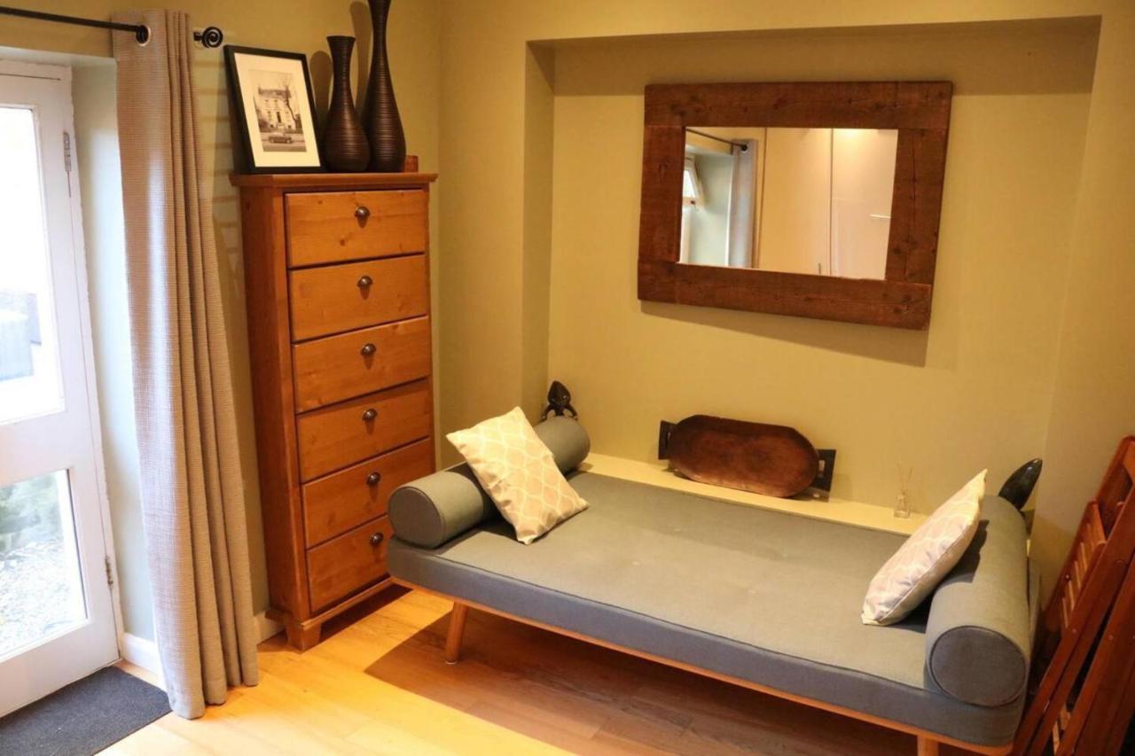 Kennington Oval 2-bed In Apartment London