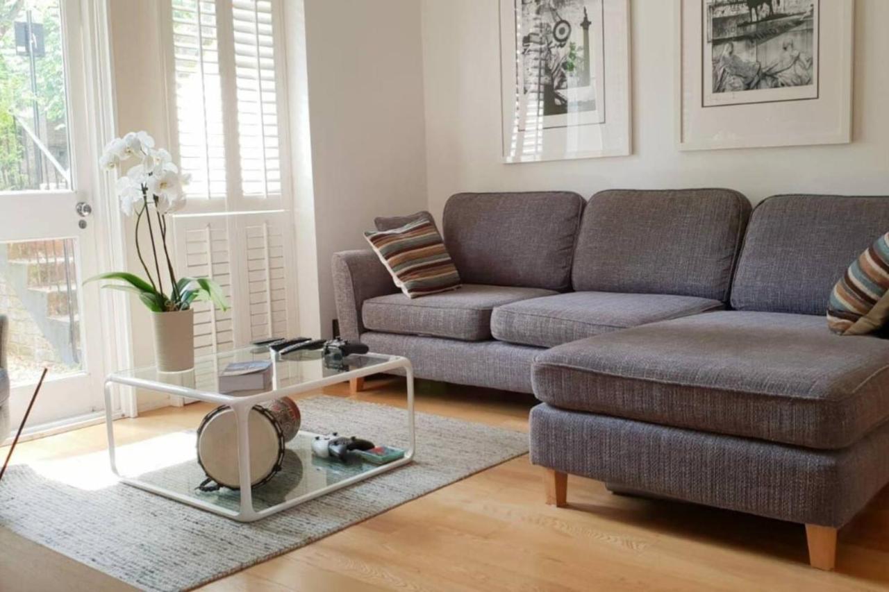 Kennington Oval 2-bed In *