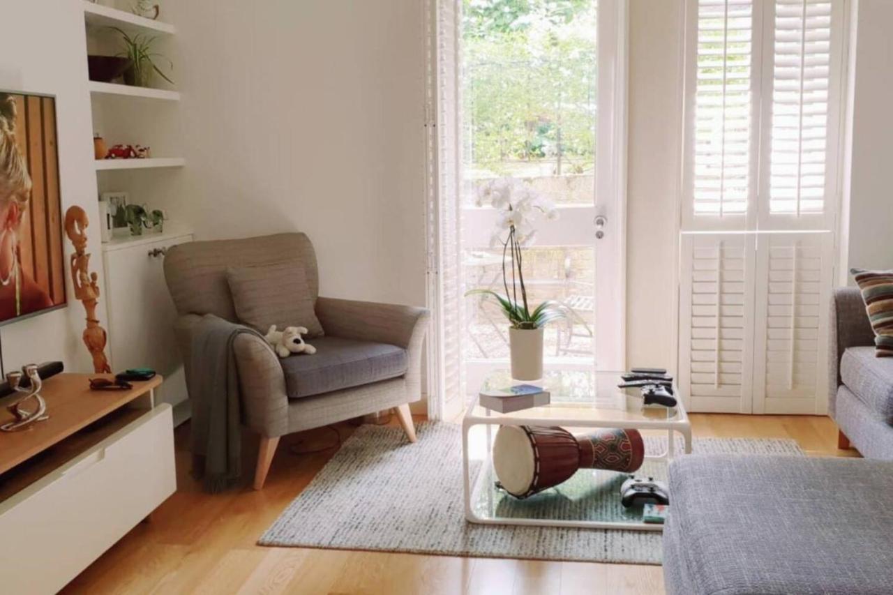 Kennington Oval 2-bed In * London