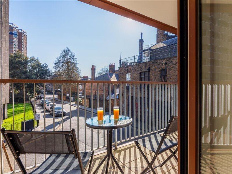 Modern Close To Colombia Road Market Londra