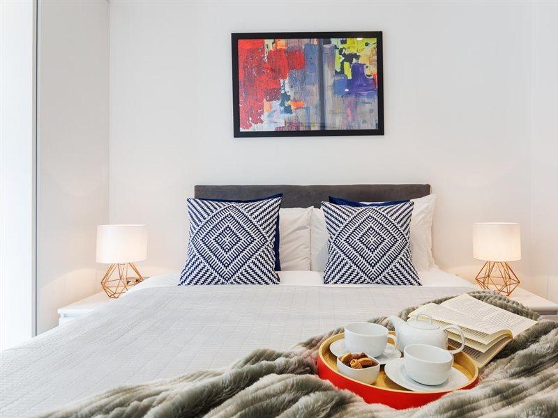 Modern Close To Colombia Road Market Londra