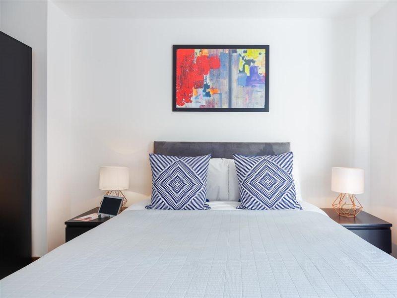 Modern Close To Colombia Road Market Londra