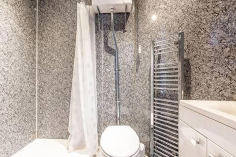 Kensington & Chelsea 2 Bed Zone 1 Aprt Apartment *