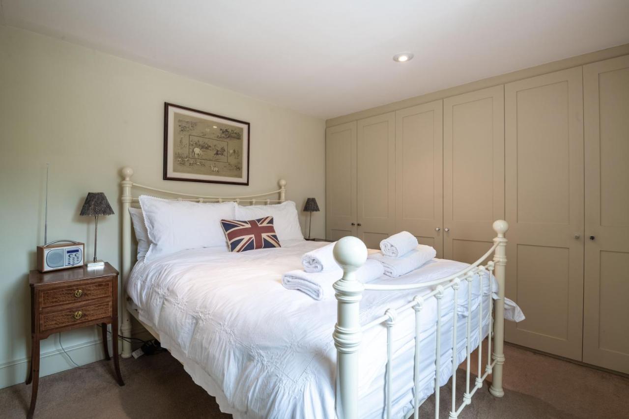 Traditional Fulham Close To The River Thames By Underthedoormat Lejlighed London