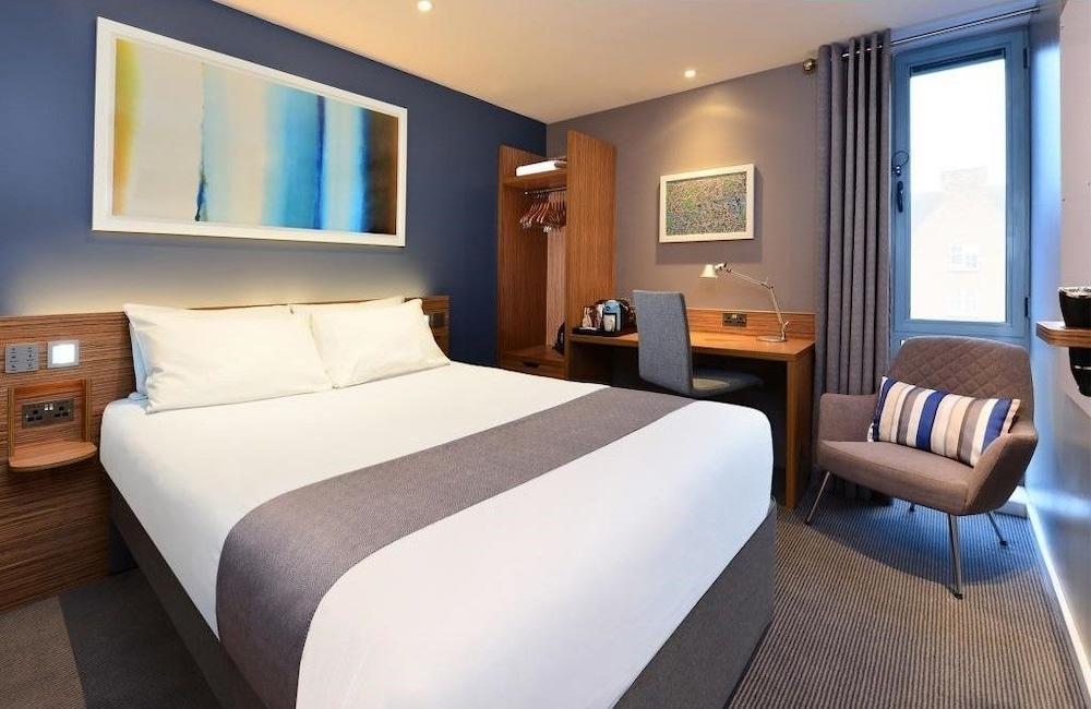 Travelodge Waterloo Hotell London