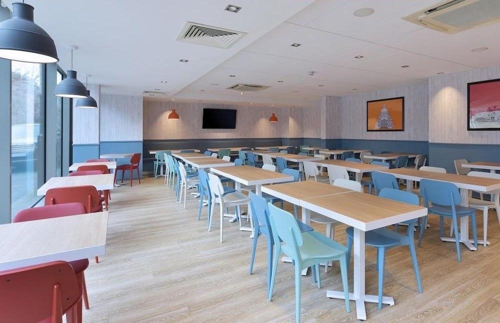 Travelodge Waterloo London