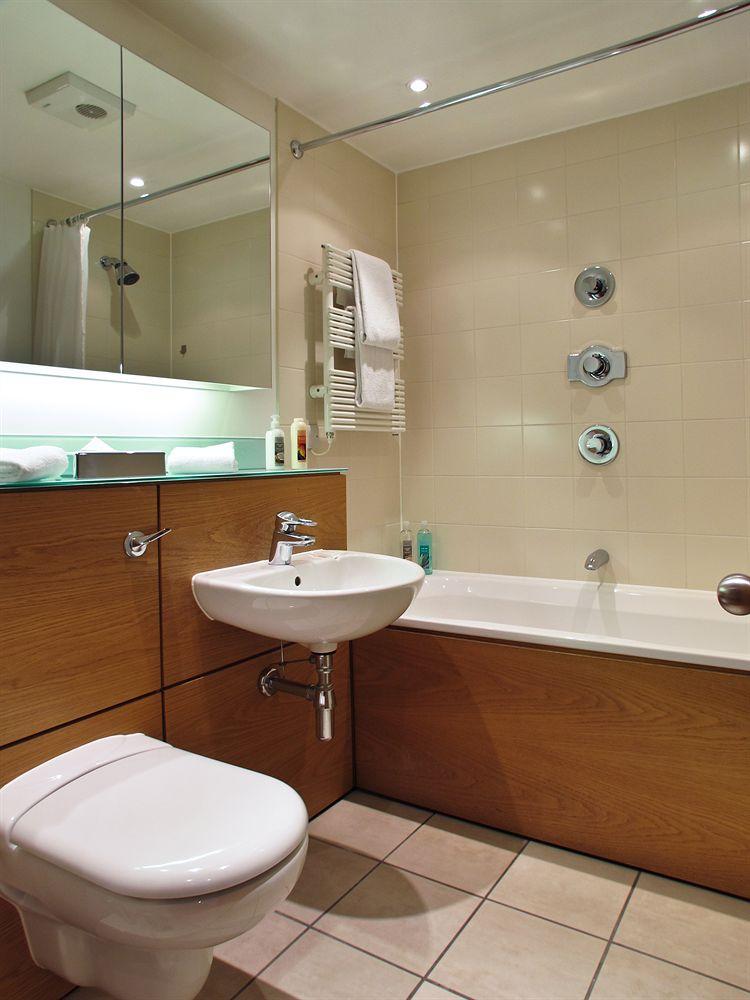 Native Kings Wardrobe, St Pauls 4* London