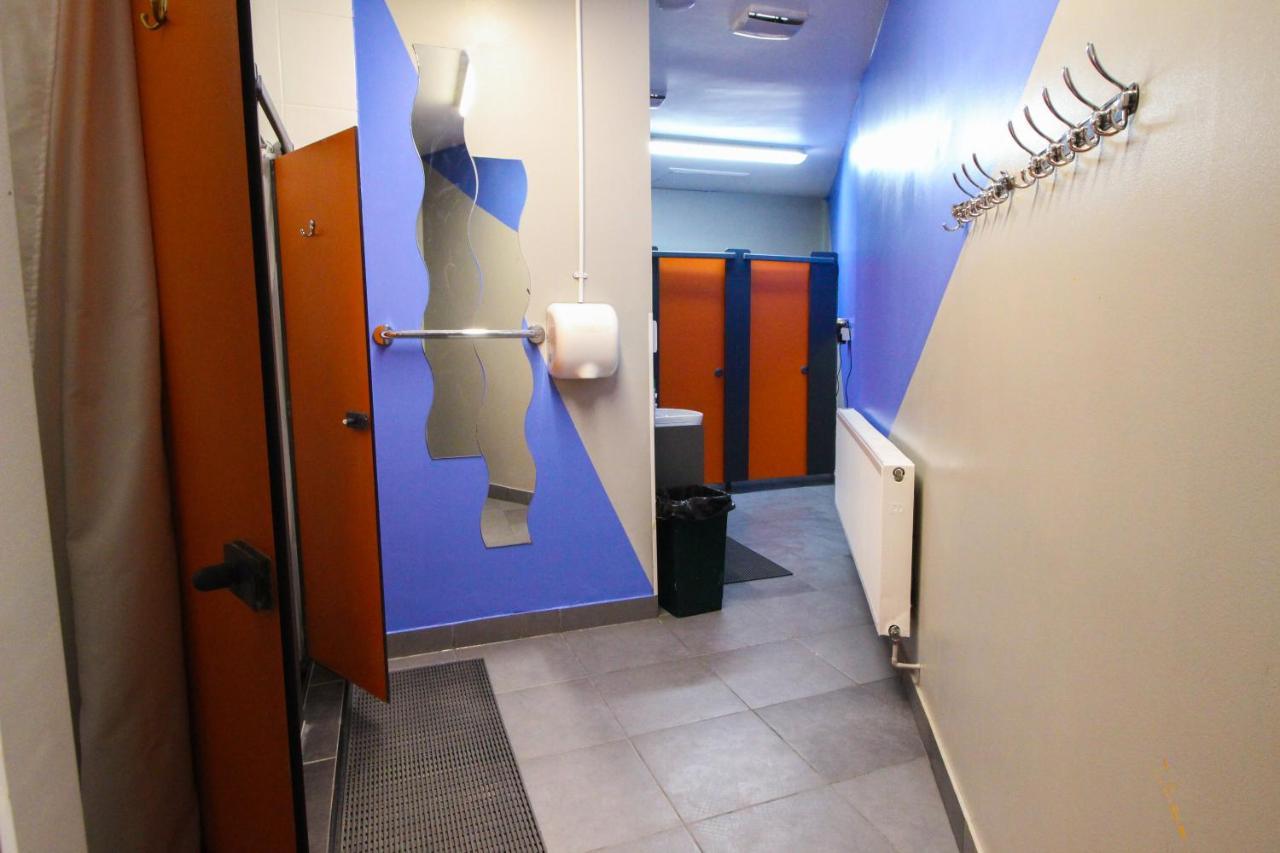 Backpackers Youth Hostel *