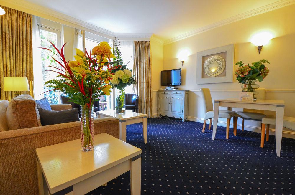 Collingham Serviced Aparthotel London