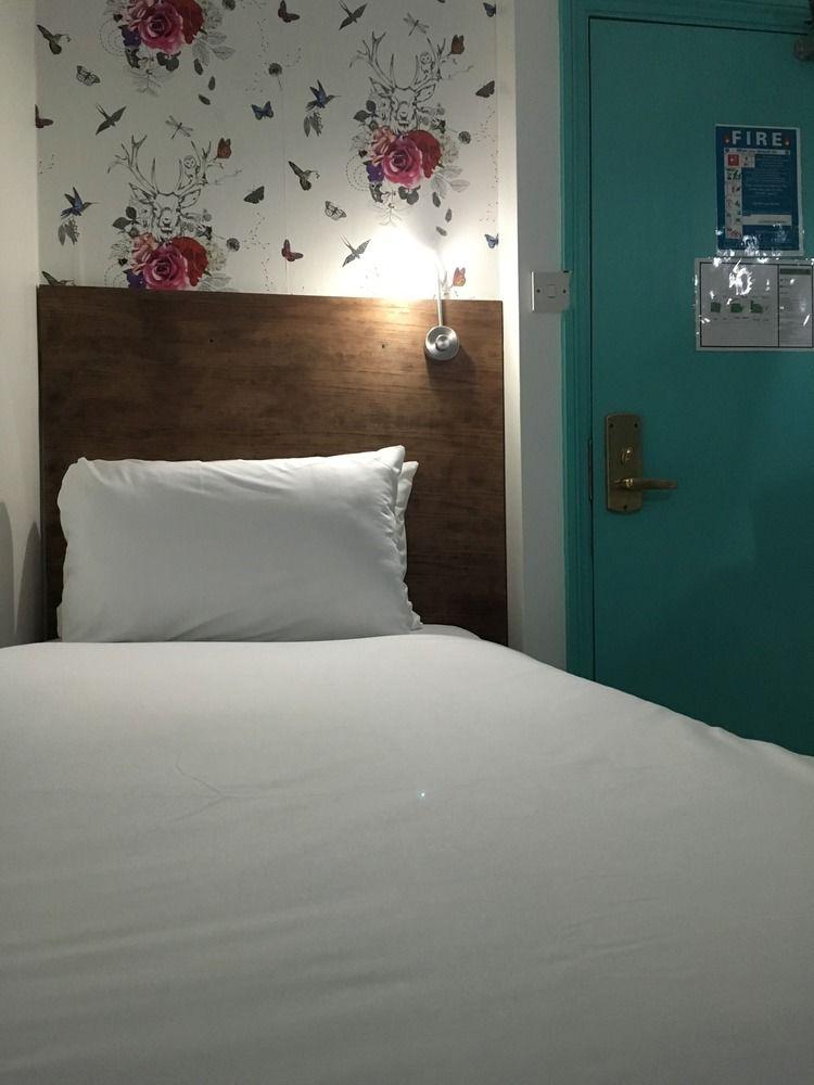 Clapham South Dudley Hotel London
