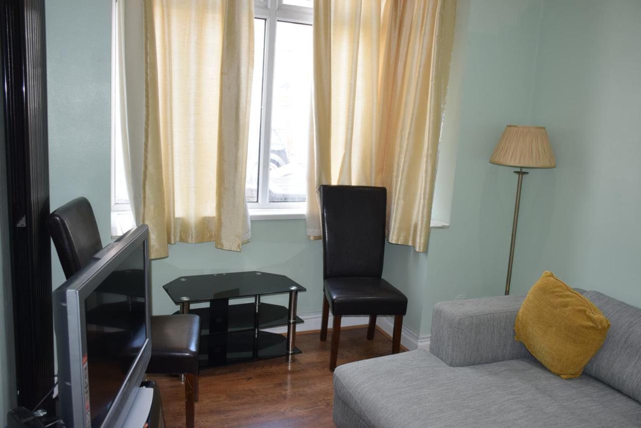 Three Bedroom House Lancaster Road Vakantiehuis *