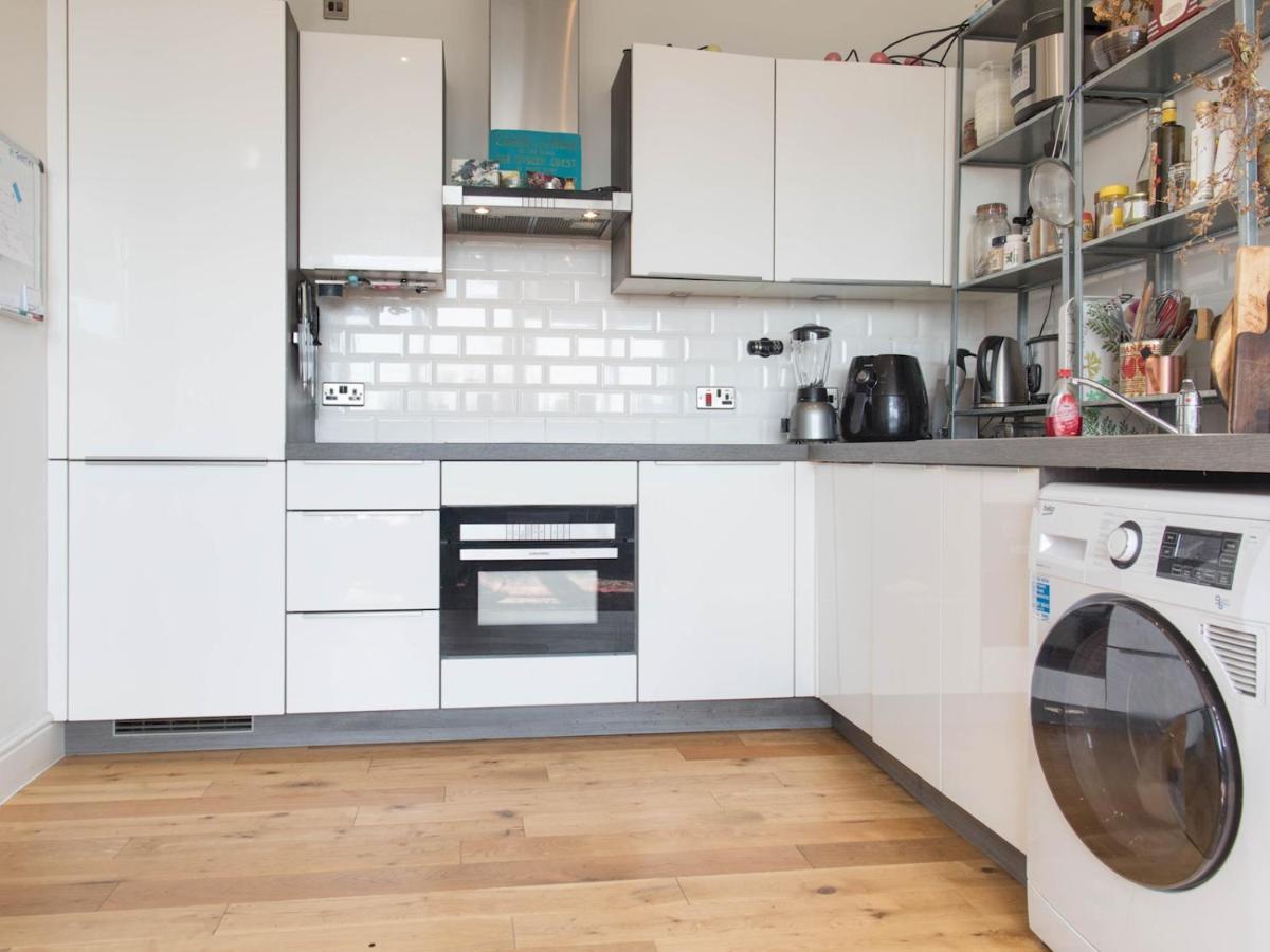 Appartamento Pass The Keys Trendy 2Br Walthamstow Apartment- Perfect Location *
