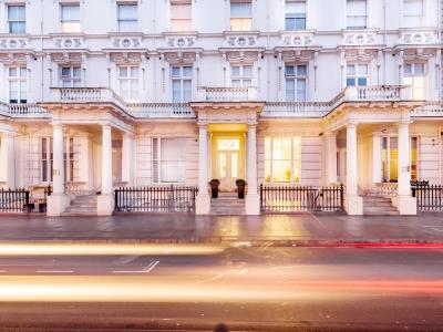 Hyde Park Executive Aparthotel