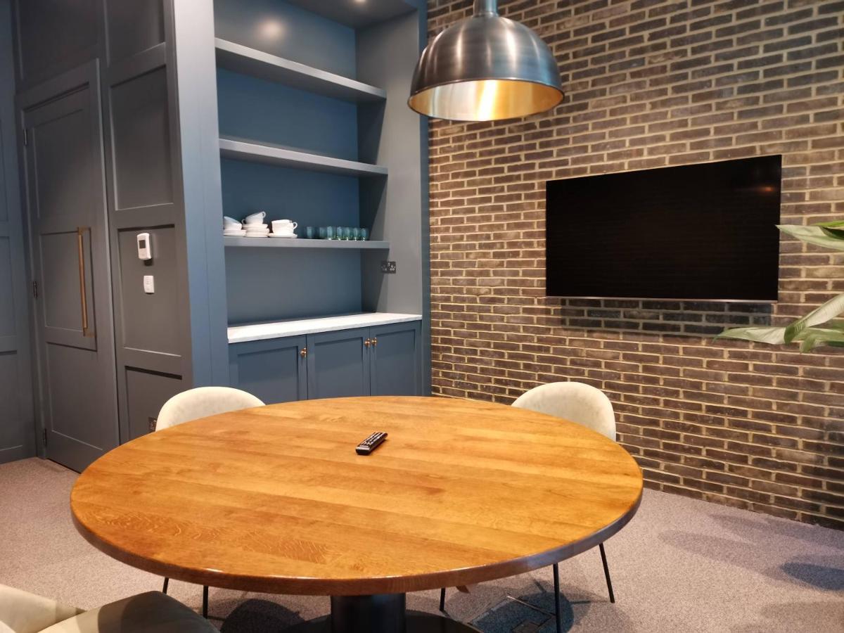 Apartment Charles Hope Canary Wharf South Quay