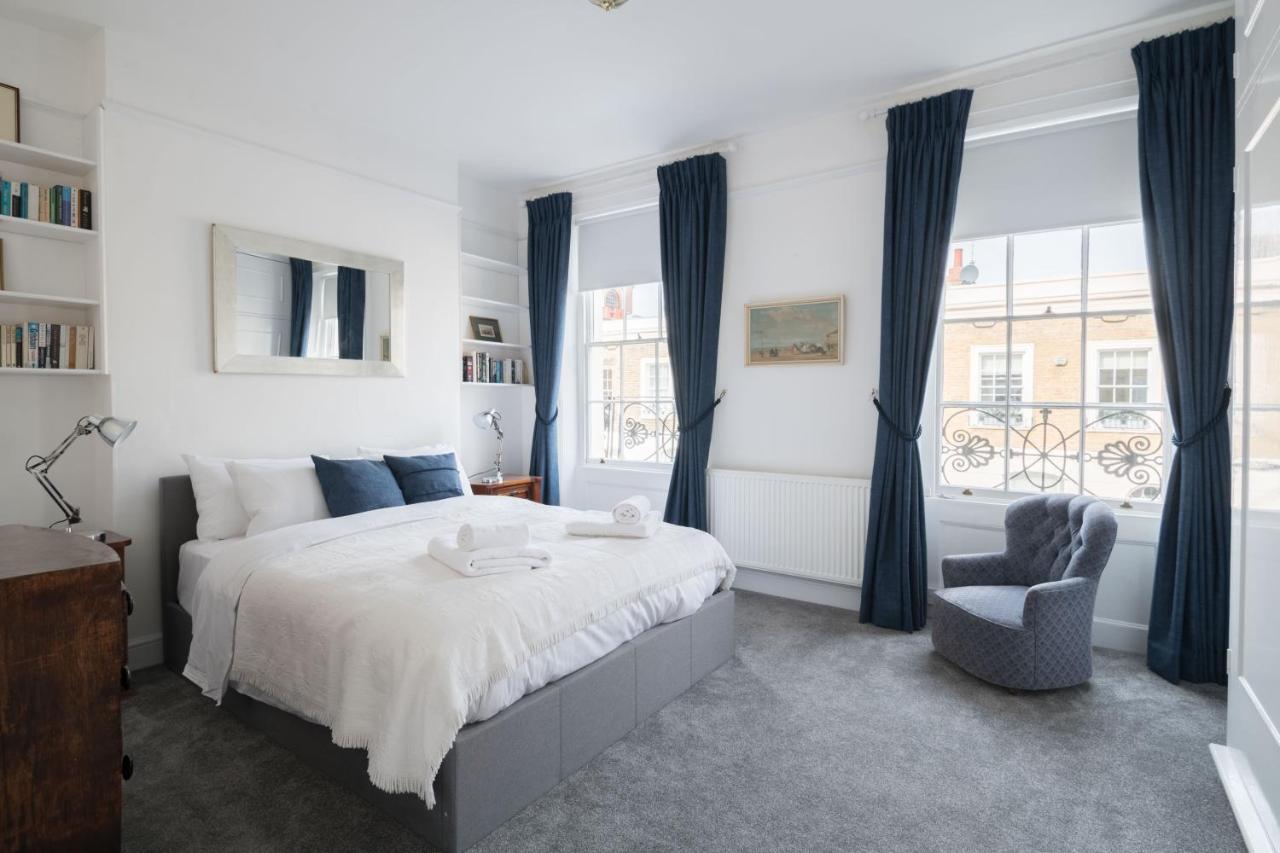 Stylish Sloane Square Close To Victoria By Underthedoormat *