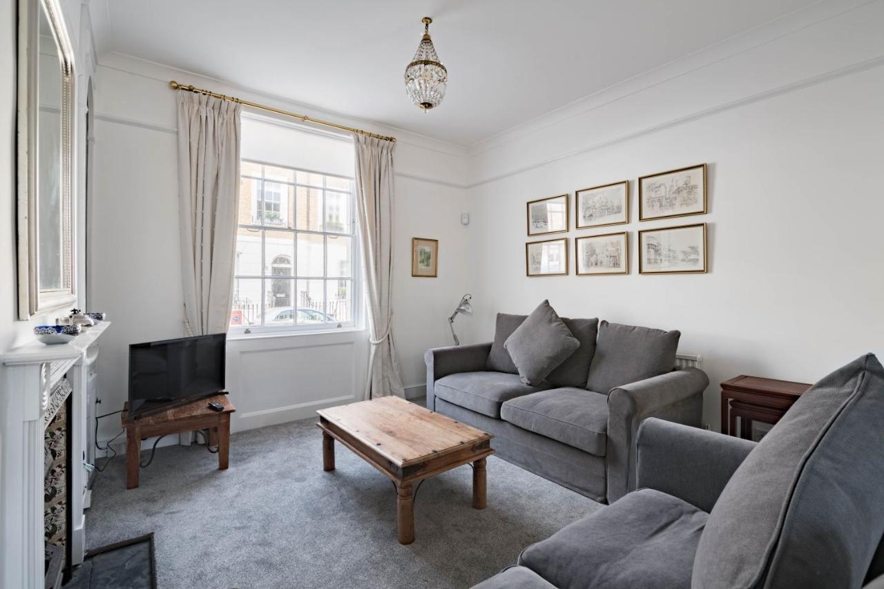 Stylish Sloane Square Close To Victoria By Underthedoormat Lägenhet *