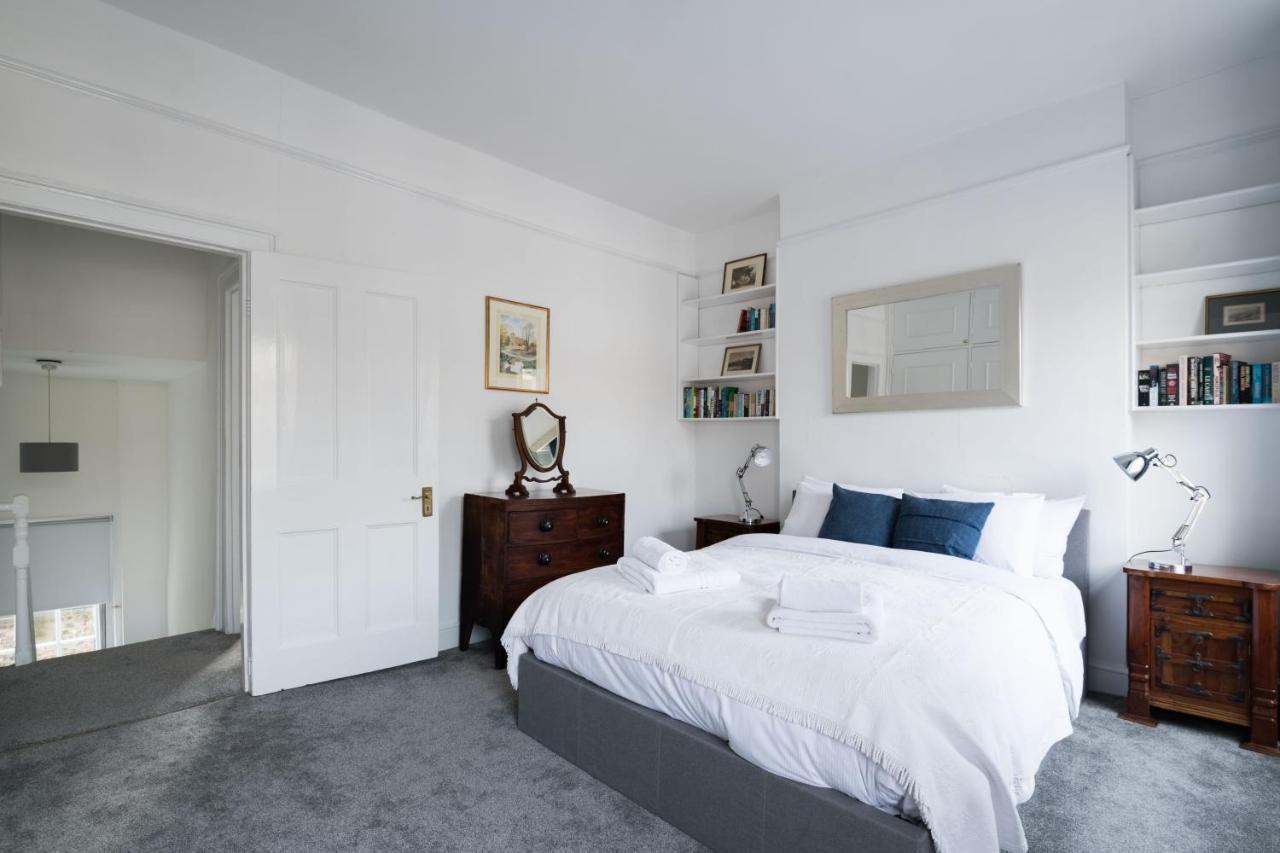 Stylish Sloane Square Close To Victoria By Underthedoormat