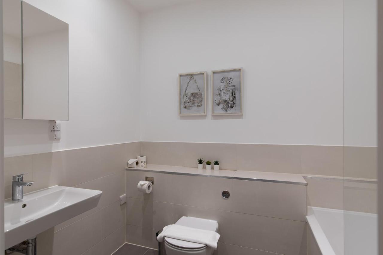 - Luxury And Spacious With Balcony Appartement *