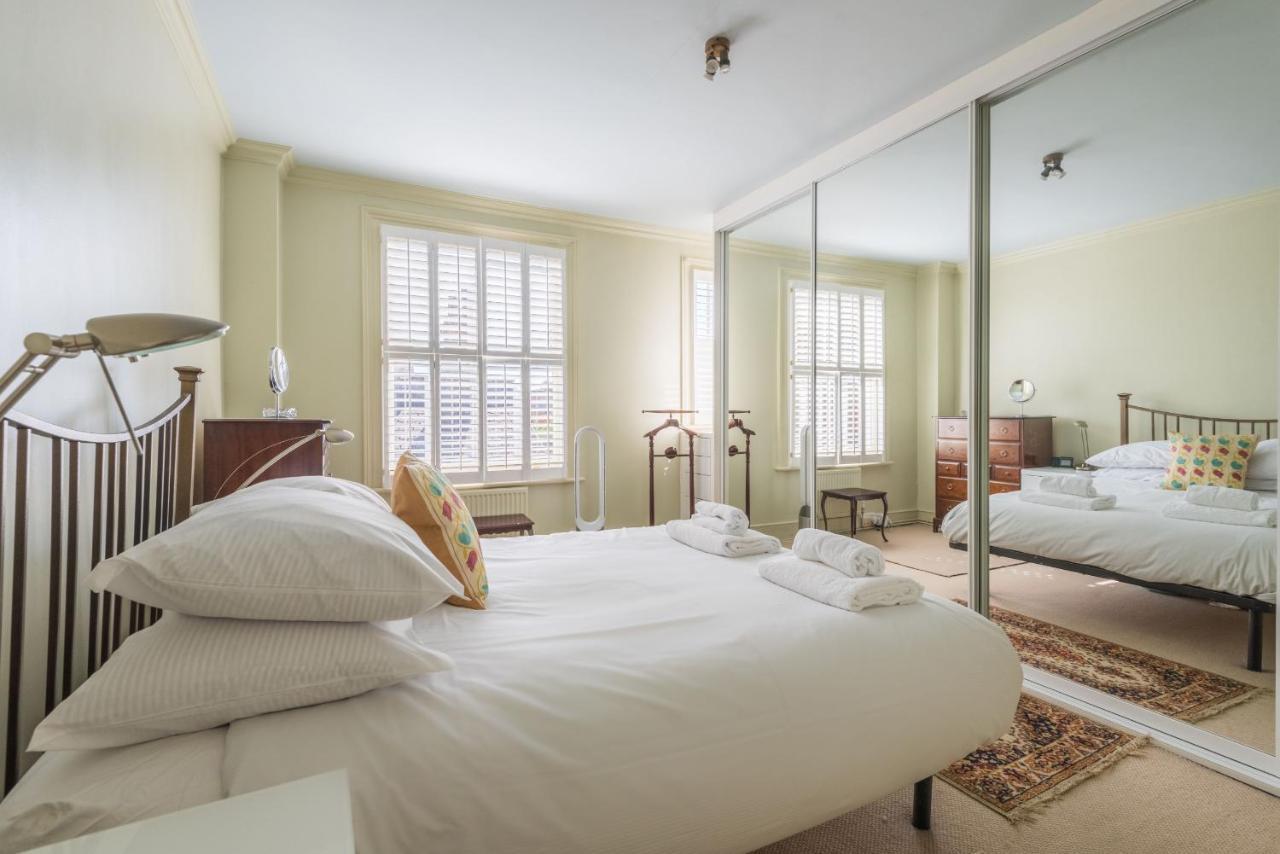 Picturesque Parsons By Underthedoormat Apartment