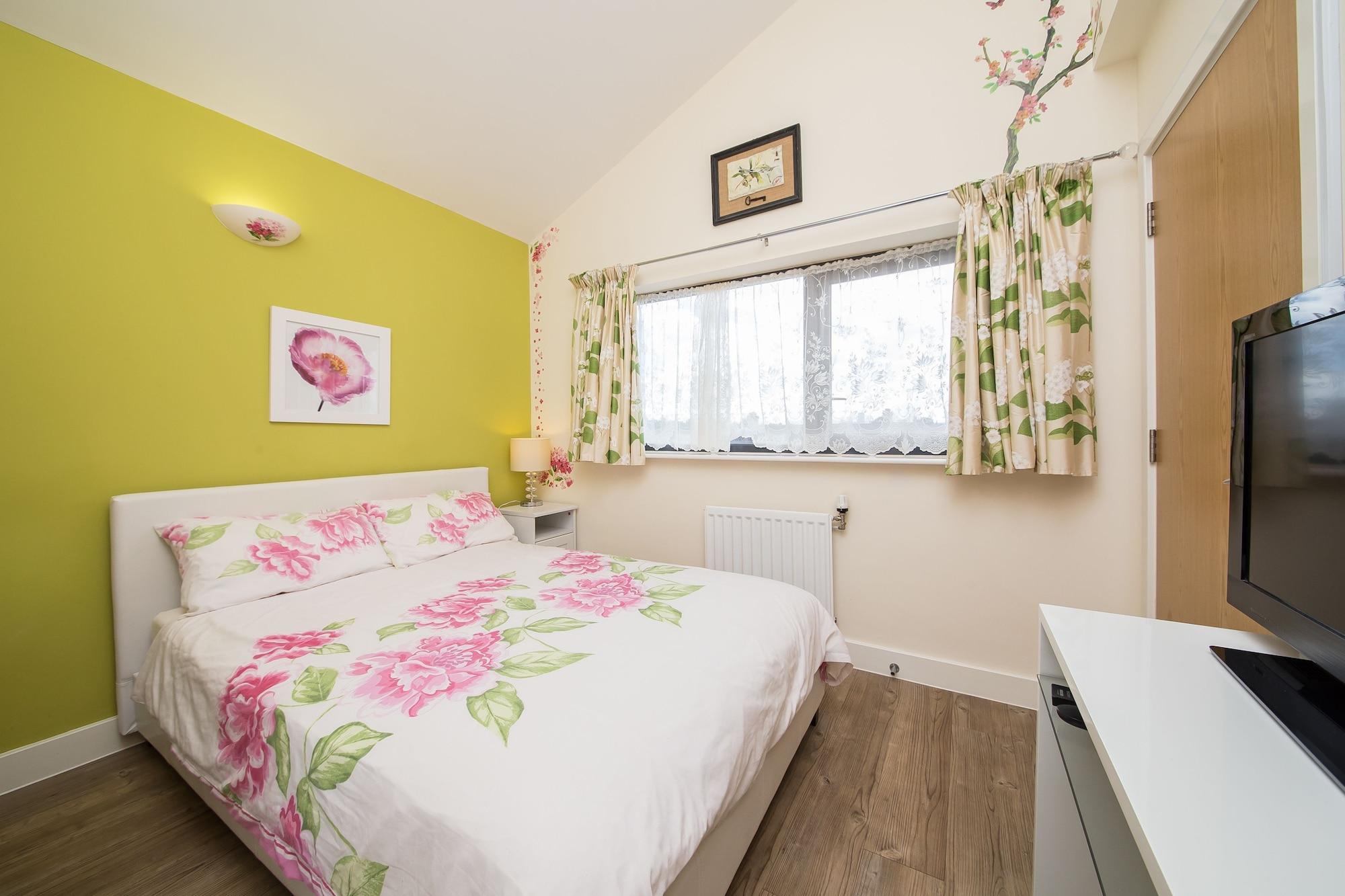 Rowan Park Bed & Breakfast London