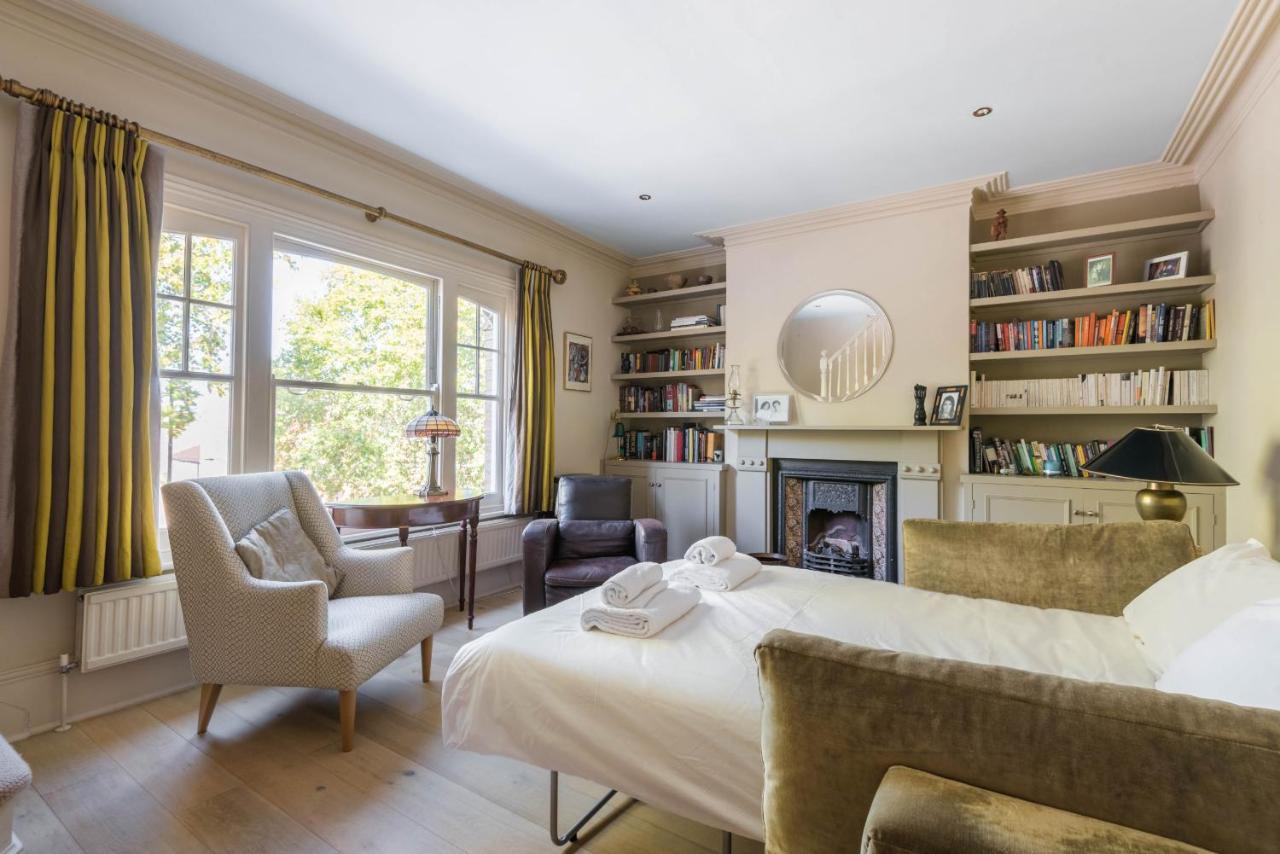 Picturesque Parsons By Underthedoormat Apartment