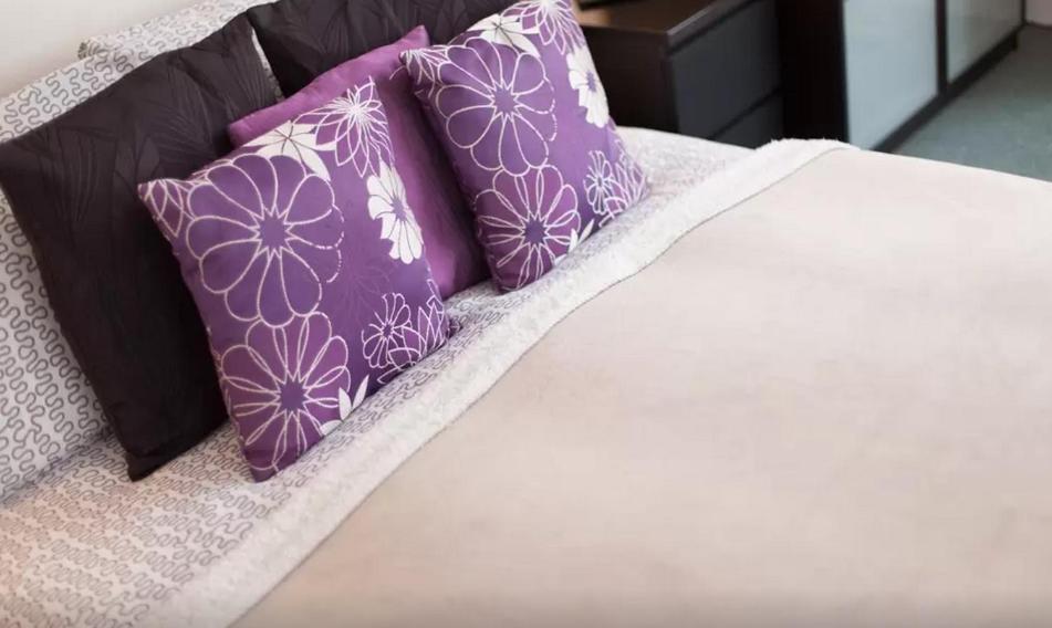 Home2home-rooms Bed & Breakfast 3*