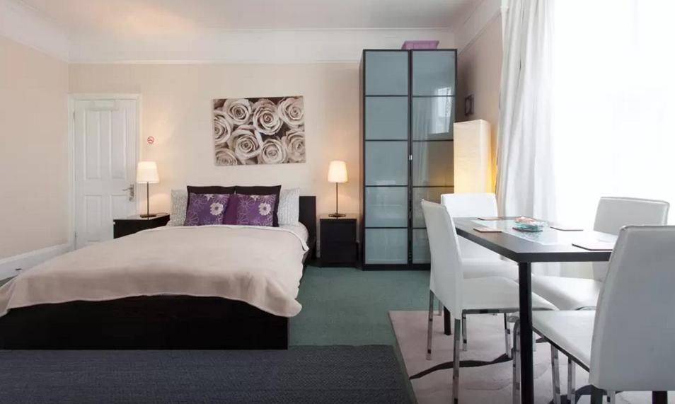 Bed & Breakfast Home2home-rooms London