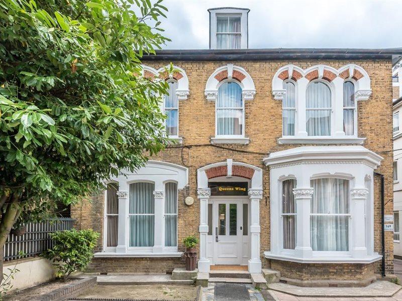 Hotell Queens Drive At Finsbury Park 3*