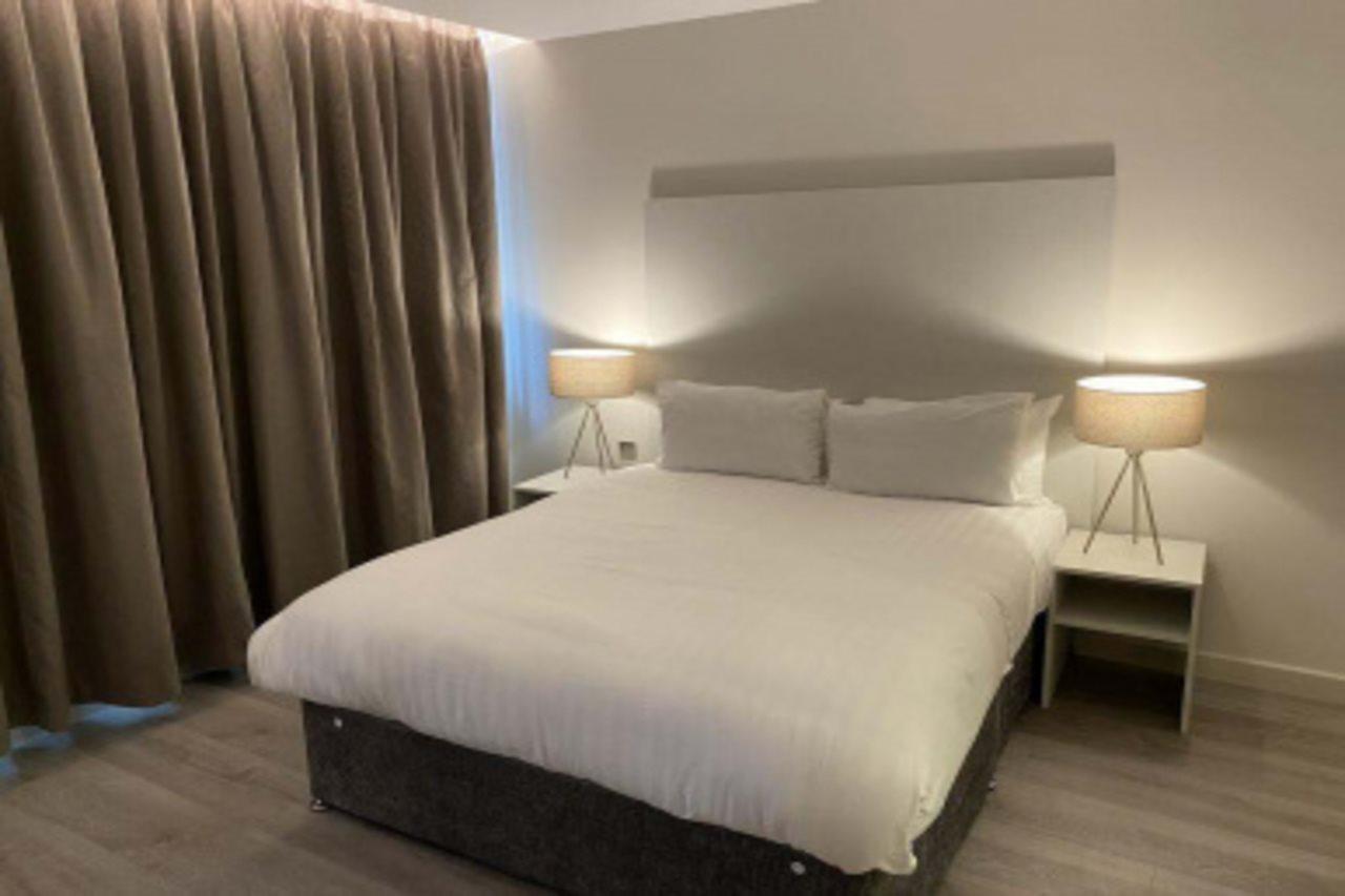 Axiom Park Aparthotel London