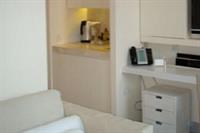 Nottingham Place Hotel 4*