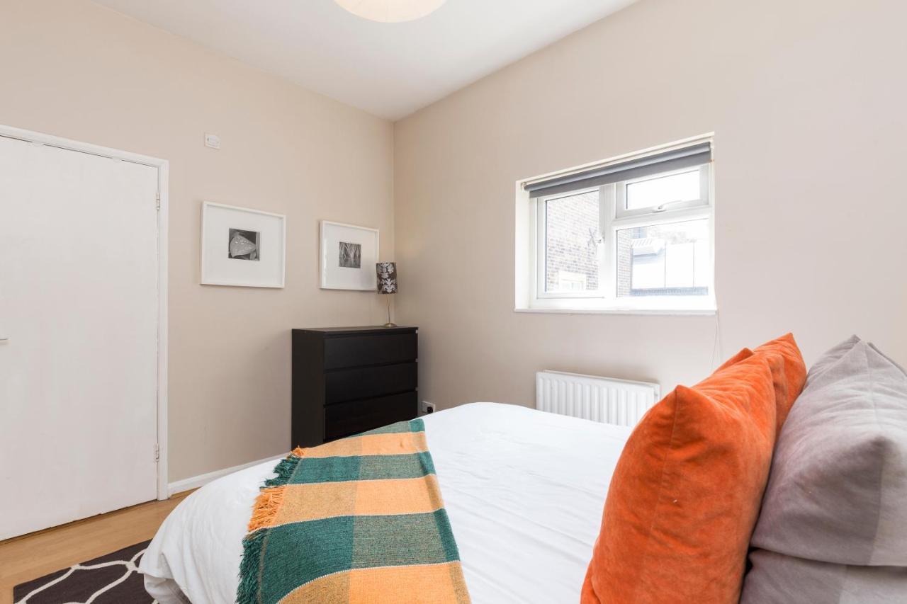 Leilighet Modernised 1 And 2 Bedrooms Option Terrace And Balcony High Street