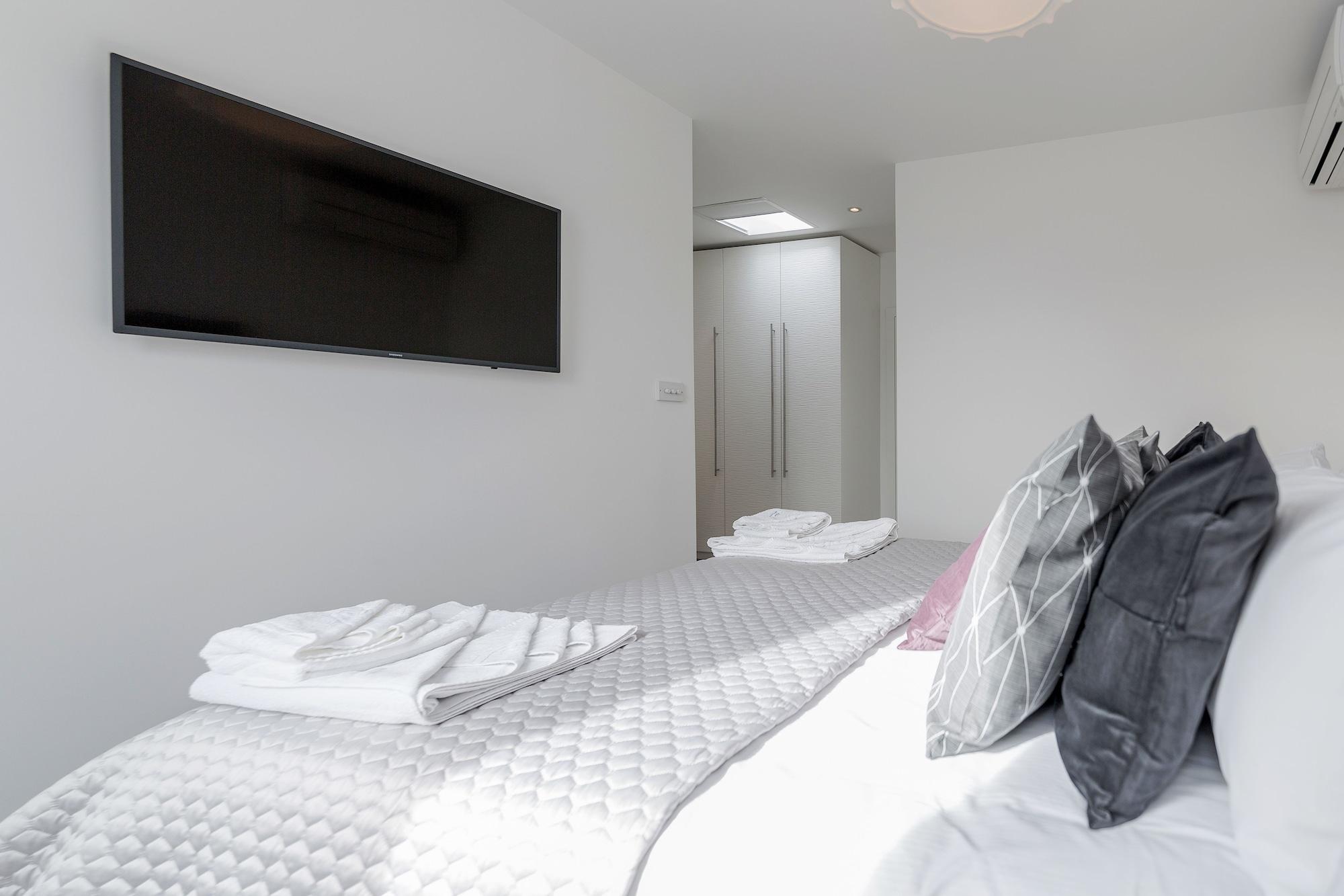 Soho 1 Bed L3 By Basetogo London