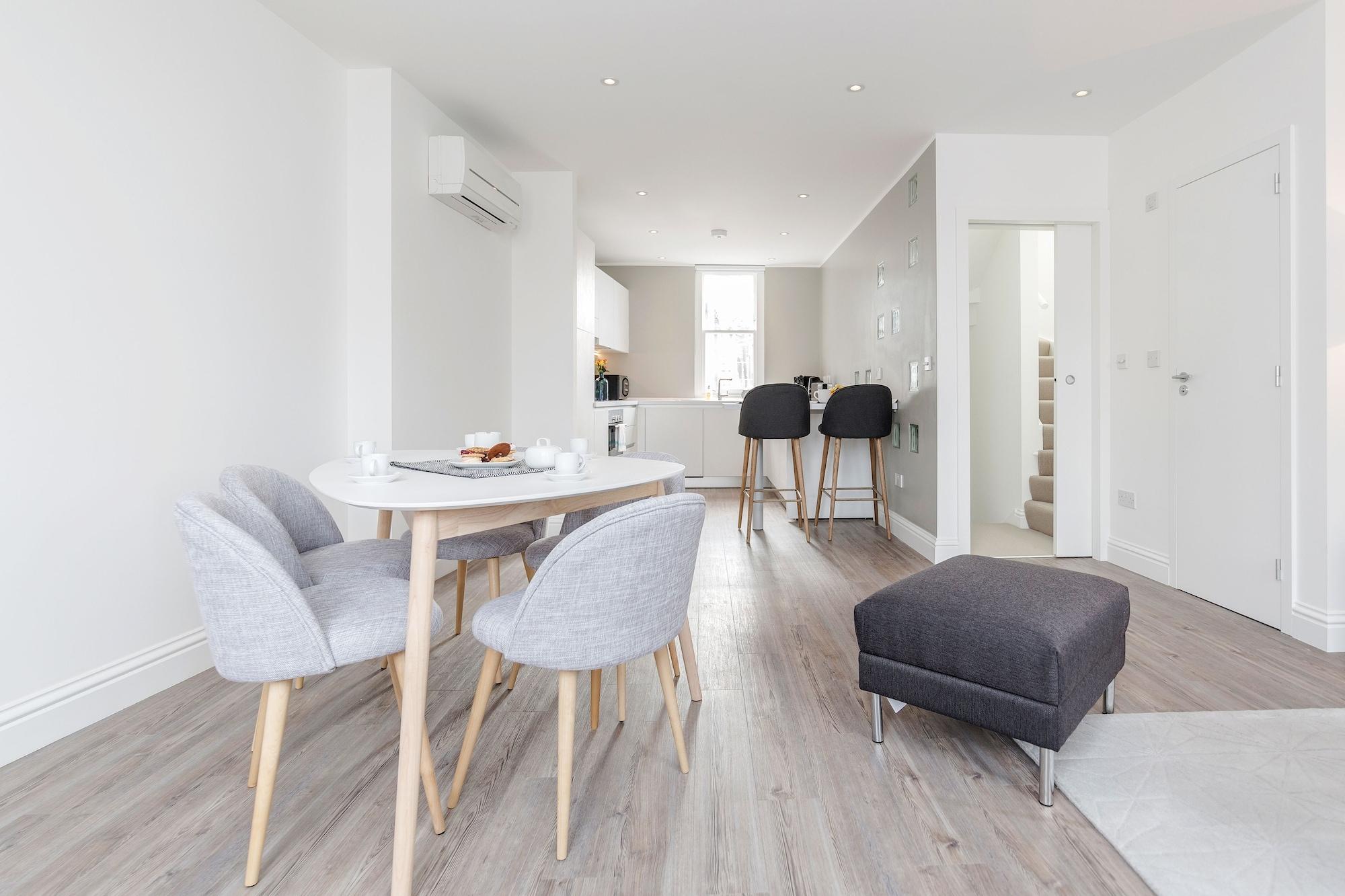 Soho 1 Bed L3 By Basetogo London