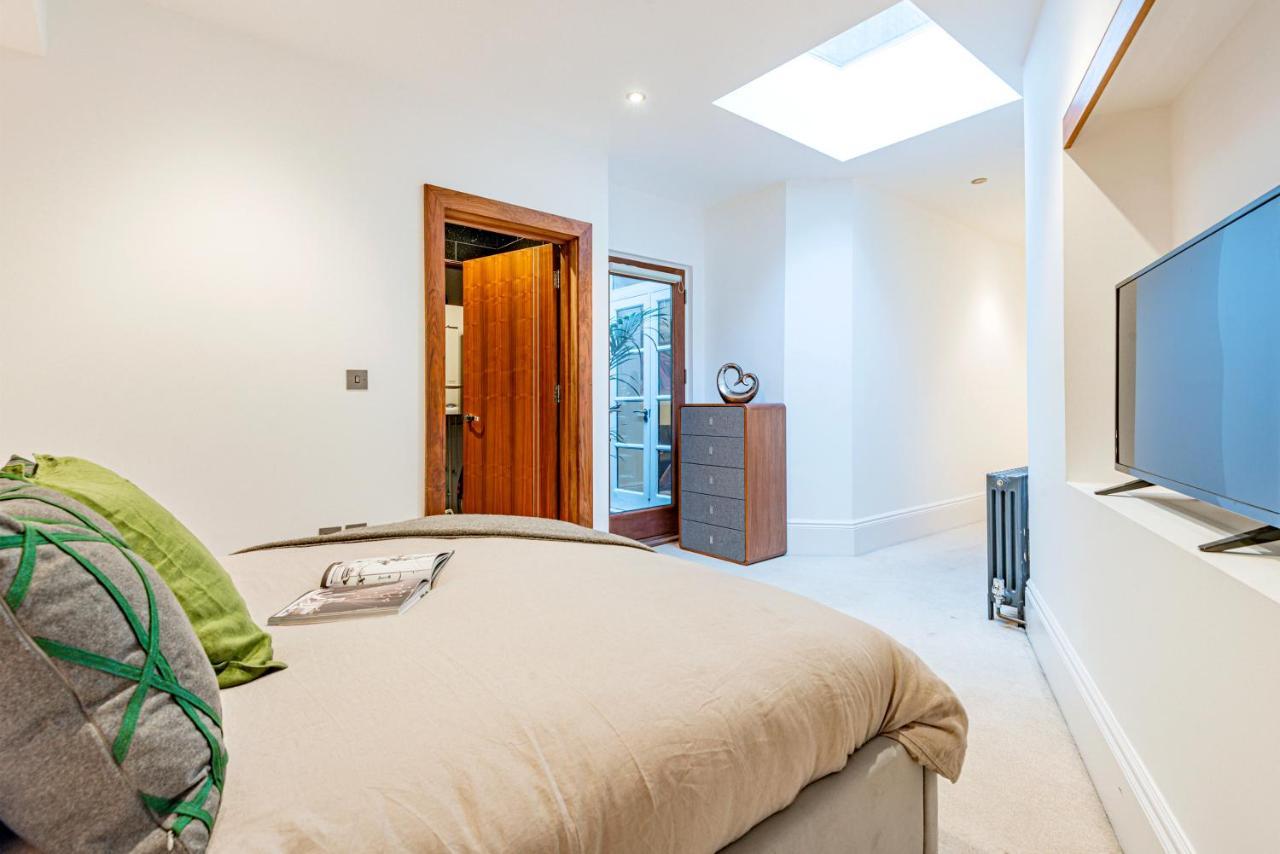 Arcore Premium Rental Shaftesbury Avenue Apartment London