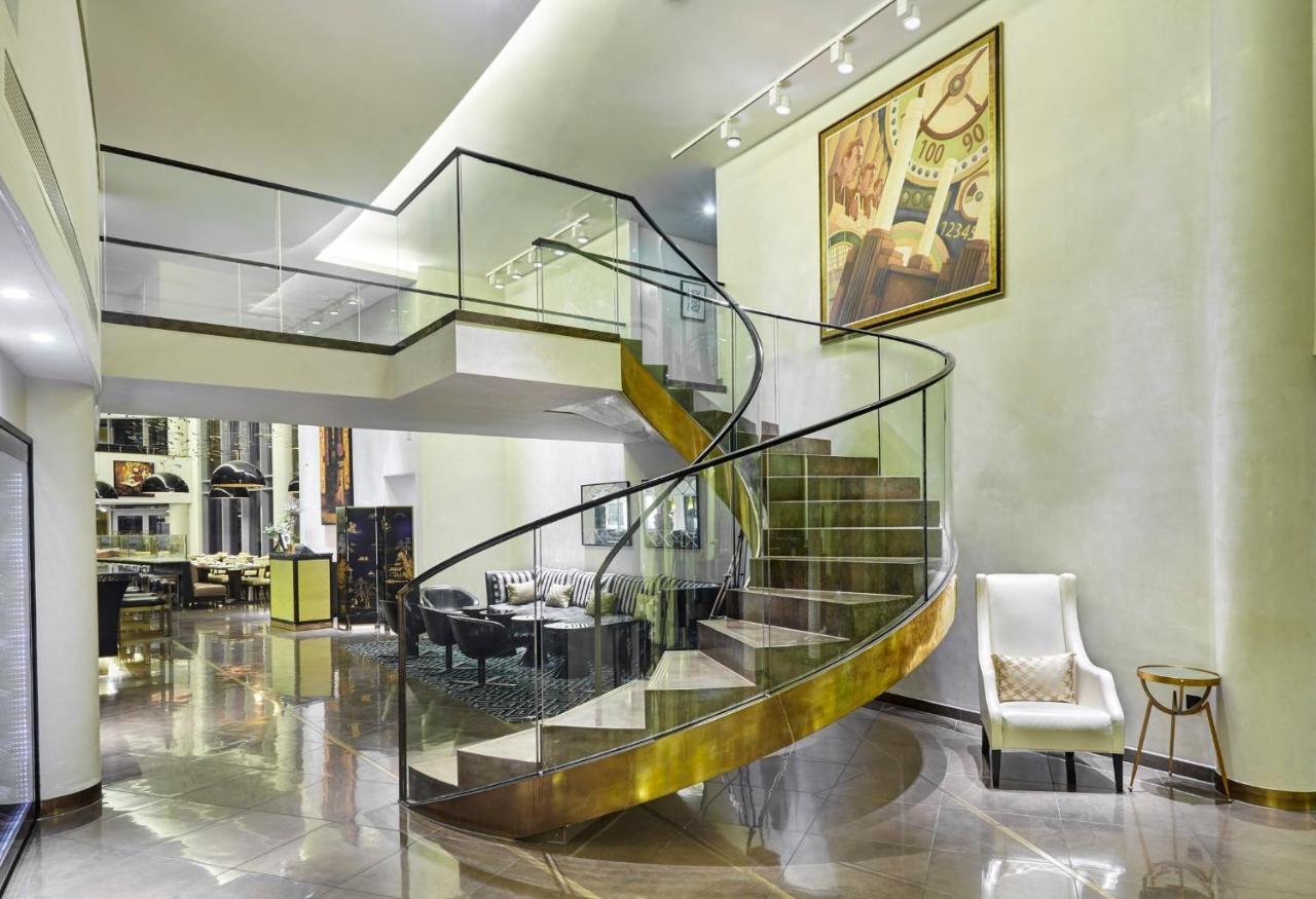 Crowne Plaza Battersea 4* London