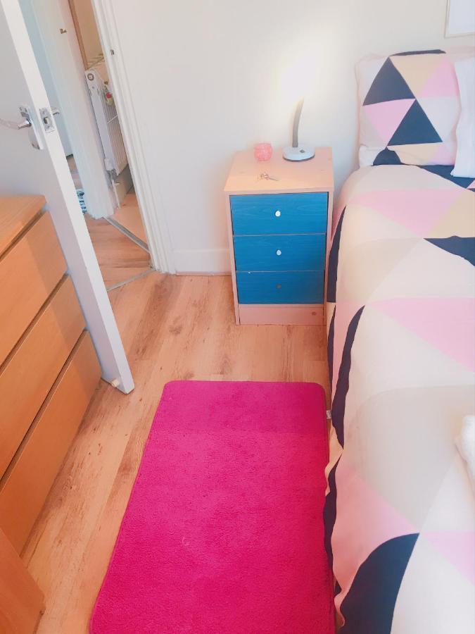 Cama Box Finsbury Park Guest house London