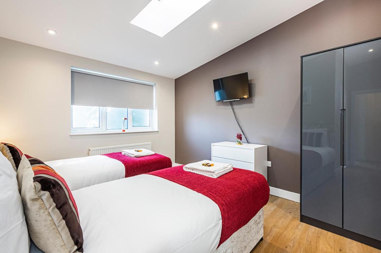 South Woodford 2 Bed En-suite House Londen