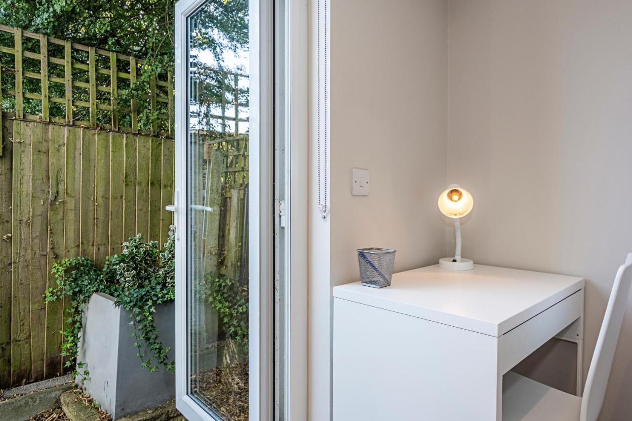 South Woodford 2 Bed En-suite House Appartement Londen