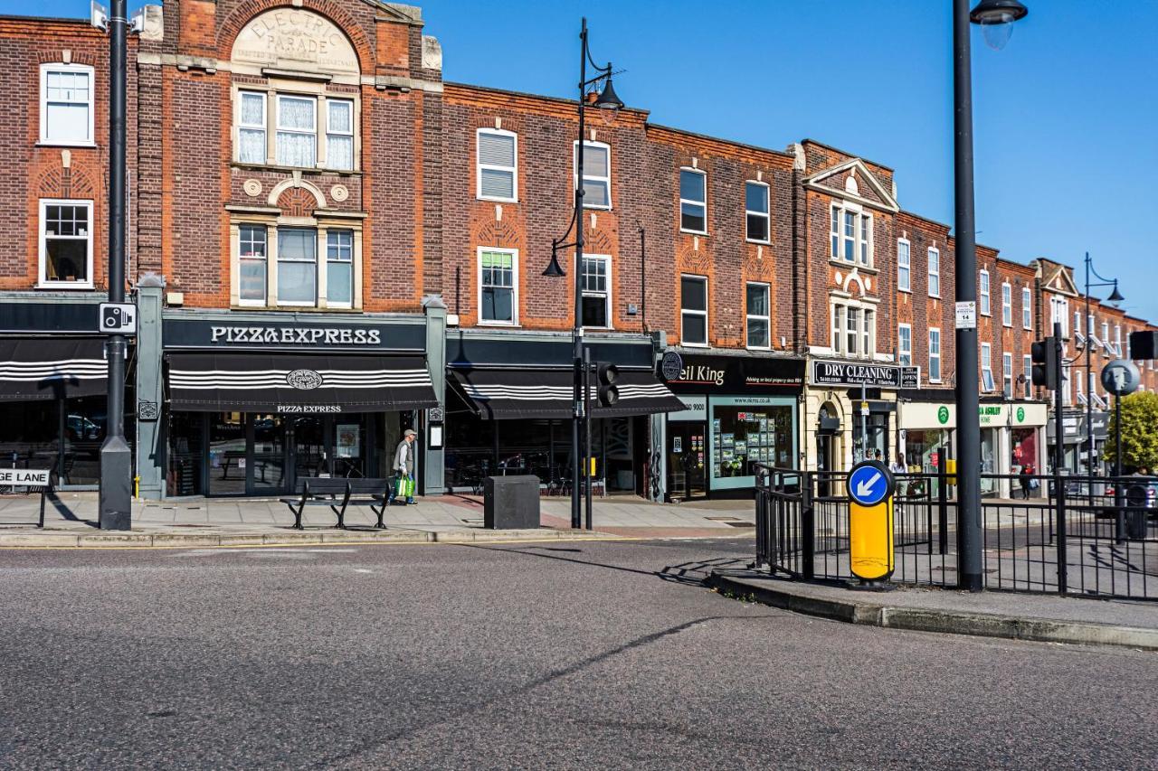 South Woodford 2 Bed En-suite House