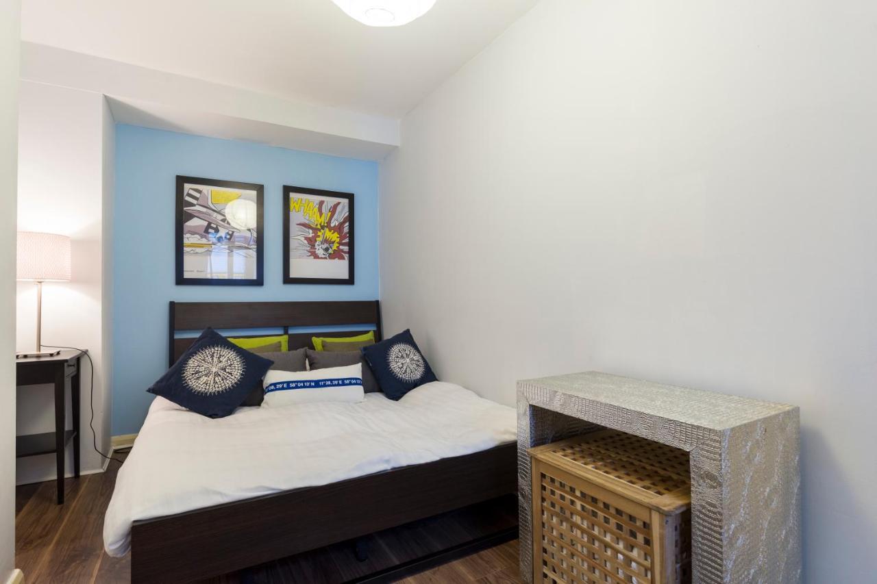 Modernised 1 And 2 Bedrooms Option Terrace And Balcony High Street Lägenhet London