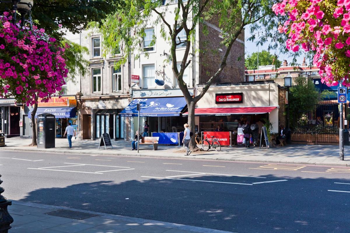 Modernised 1 And 2 Bedrooms Option Terrace And Balcony High Street Lägenhet London