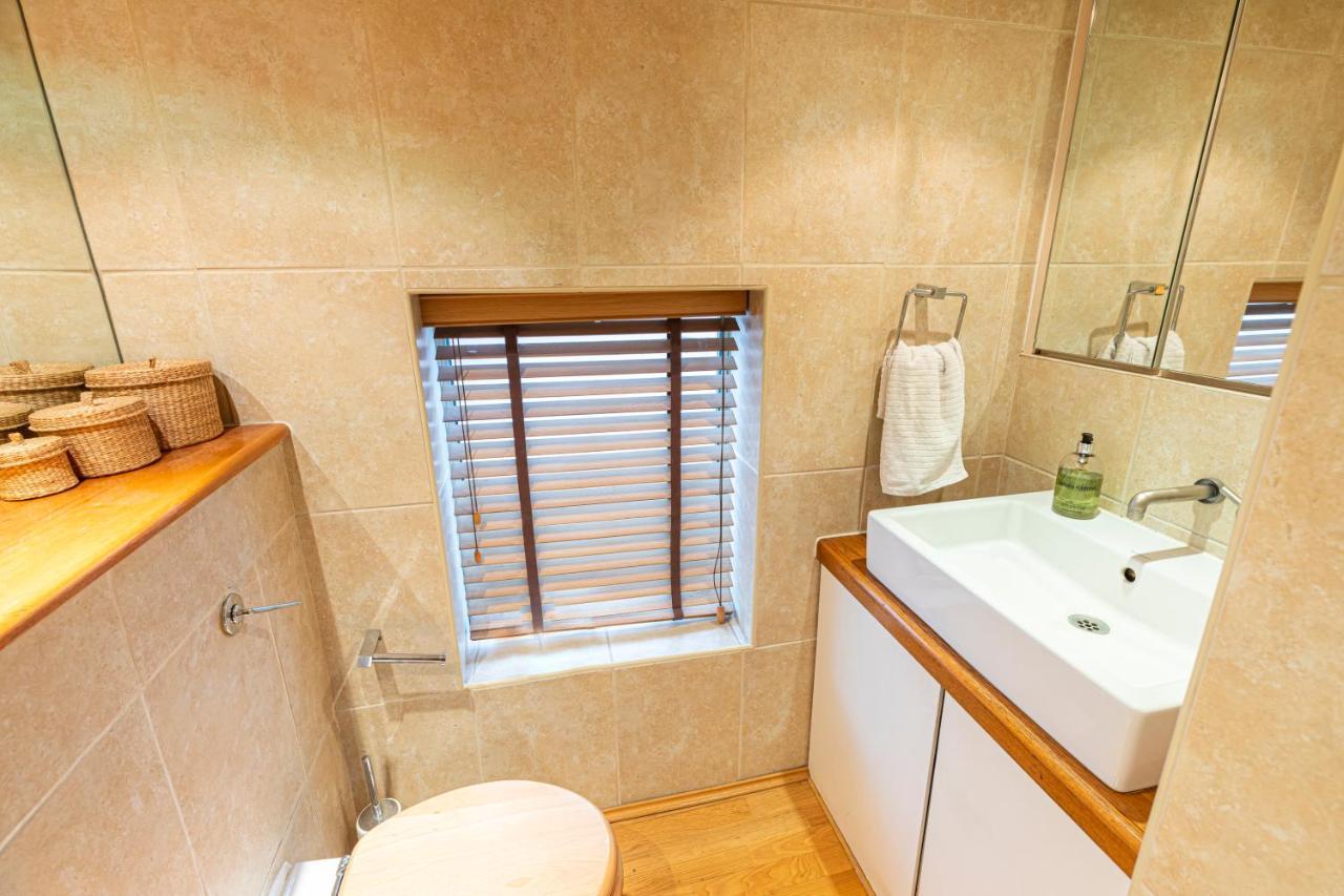 Contemporary In The Heart Of Fulham London
