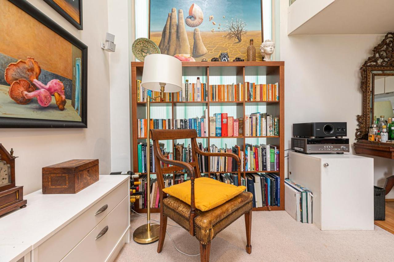 Contemporary In The Heart Of Fulham Apartment *