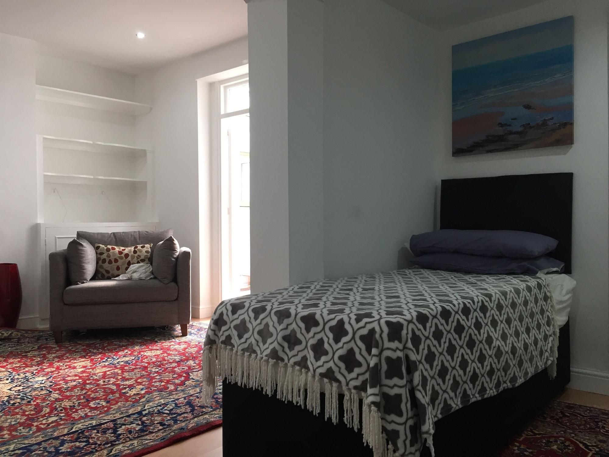 Luxurious In Kensington & Chelsea Apartment *