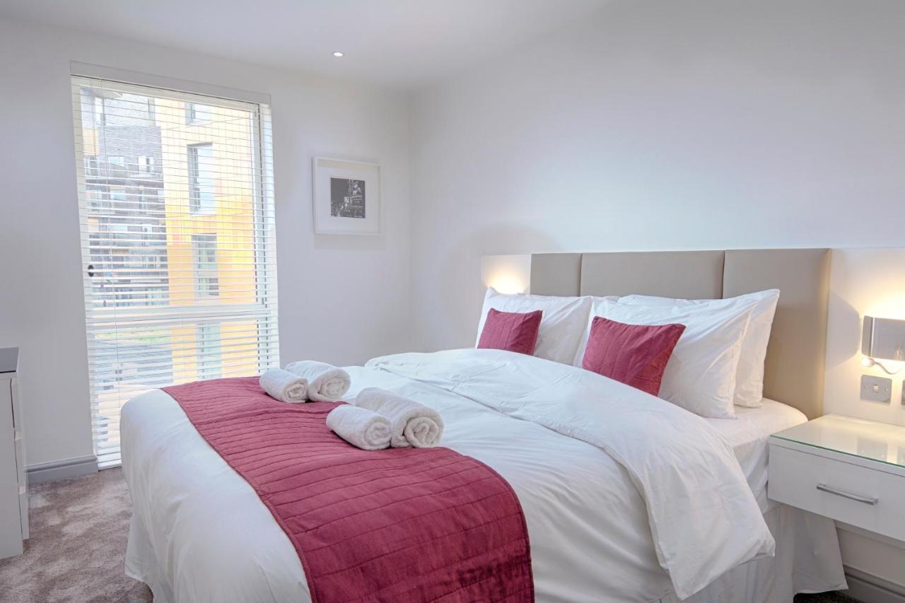 Roomspace Serviced -la Roka