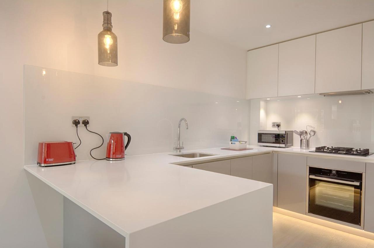 Roomspace Serviced -la Roka London