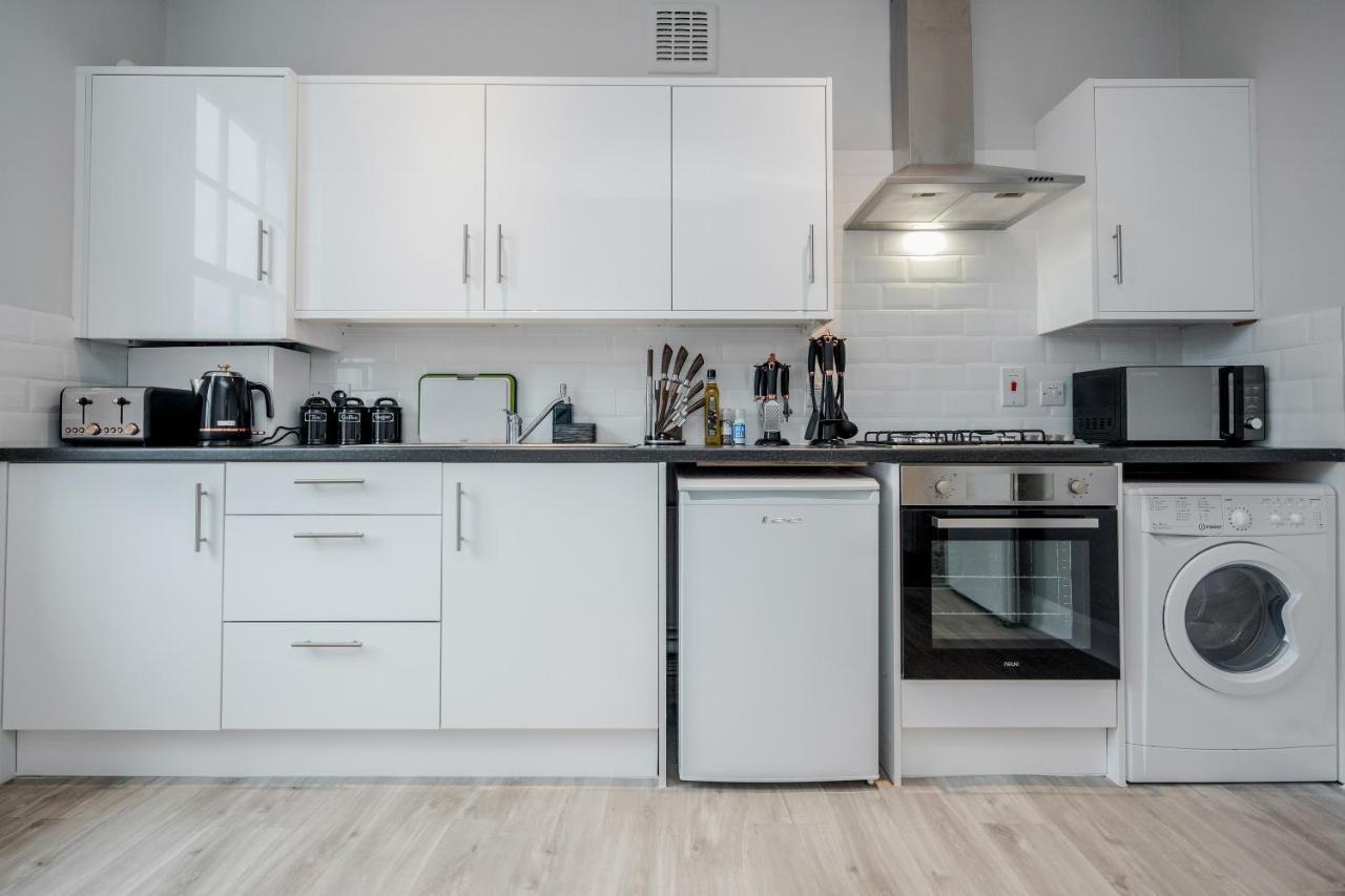 Stunning 2 Bedroom Duplex In Center Of Camden! Londra
