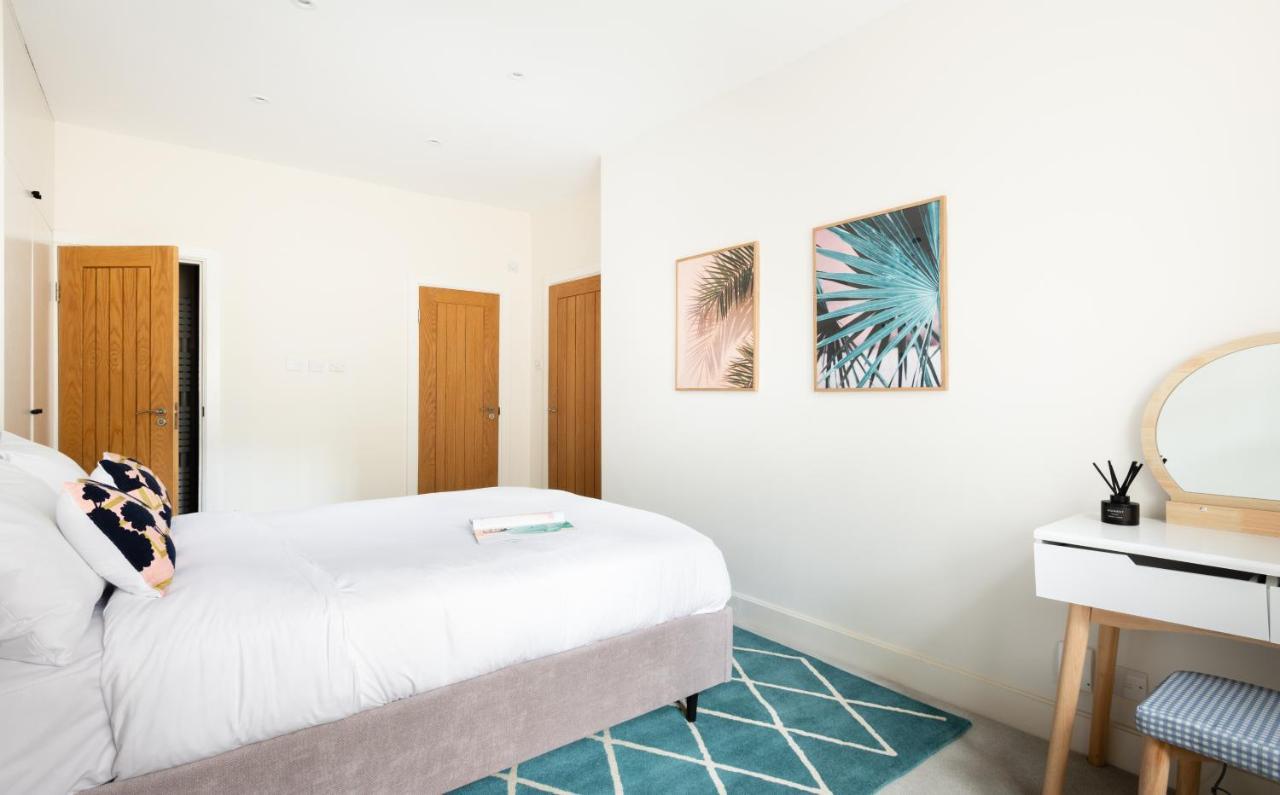 The Chelsea Arms - Bright 3bdr With Garden & Private Parking London