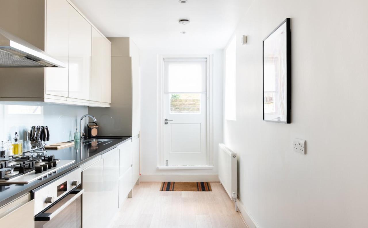 The Chelsea Arms - Bright 3bdr With Garden & Private Parking *