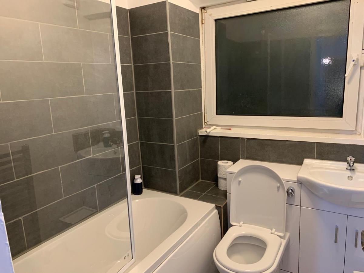 Stratford 3 Bedrooms House, Separate Reception, Close To Abba, Westfield, Olympic Stadium Appartement Londen